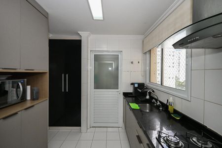 Apartamento à venda com 87m², 2 quartos e 2 vagasCozinha