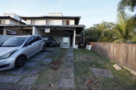 Casa de condomínio à venda com 126m², 3 quartos e 4 vagas