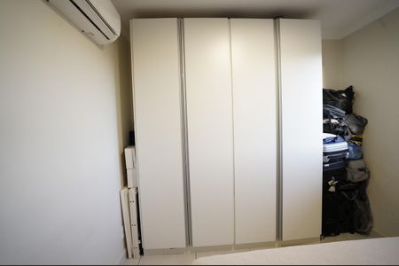 Casa de condomínio à venda com 126m², 3 quartos e 4 vagas