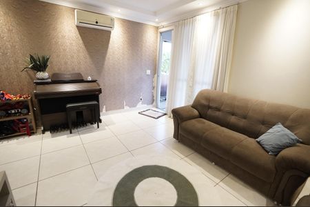 Casa de condomínio à venda com 126m², 3 quartos e 4 vagas