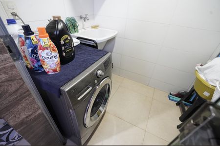 Casa de condomínio à venda com 126m², 3 quartos e 4 vagas