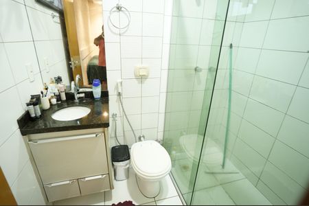 Casa de condomínio à venda com 126m², 3 quartos e 4 vagas