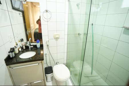 Casa de condomínio à venda com 126m², 3 quartos e 4 vagas