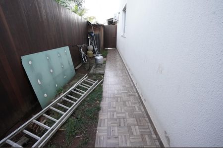 Casa de condomínio à venda com 126m², 3 quartos e 4 vagas