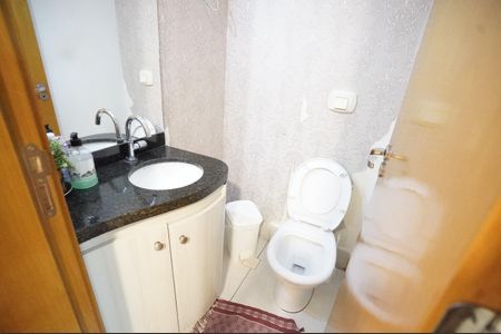 Casa de condomínio à venda com 126m², 3 quartos e 4 vagas
