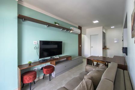 Sala de apartamento para alugar com 2 quartos, 54m² em Vila Caiçara, Praia Grande