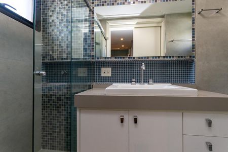 Apartamento para alugar com 93m², 2 quartos e 2 vagas Apartamento para alugar com 93m², 2 quartos e 2 vagasBanheiro do quarto 1 Suíte