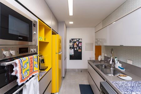 Apartamento para alugar com 93m², 2 quartos e 2 vagas Apartamento para alugar com 93m², 2 quartos e 2 vagasCozinha