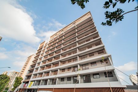 Studio à venda com 29m², 1 quarto e sem vaga Studio à venda com 29m², 1 quarto e sem vagaFachada