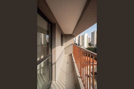 Studio à venda com 29m², 1 quarto e sem vaga Studio à venda com 29m², 1 quarto e sem vagaVaranda