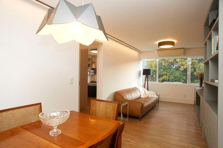 Apartamento à venda com 80m², 2 quartos e 2 vagasSala