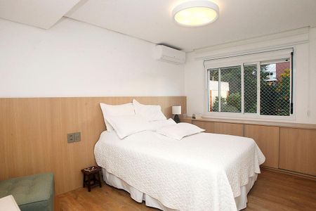 Apartamento à venda com 80m², 2 quartos e 2 vagasQuarto 1 Suíte