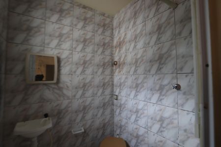 Banheiro de casa para alugar com 1 quarto, 40m² em Vila Bela, São Paulo