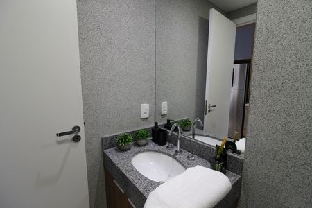 Banheiro de apartamento para alugar com 1 quarto, 30m² em Butantã, São Paulo