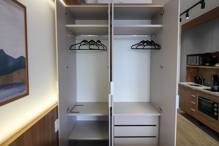 Apartamento para alugar com 30m², 1 quarto e sem vaga Apartamento para alugar com 30m², 1 quarto e sem vagaSala/Quarto