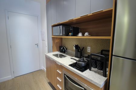 Cozinha de apartamento para alugar com 1 quarto, 30m² em Butantã, São Paulo