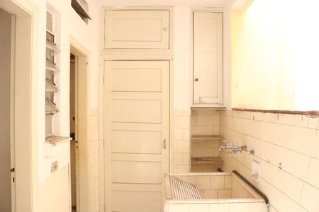Apartamento para alugar com 168m², 3 quartos e sem vagaÁrea de Serviço