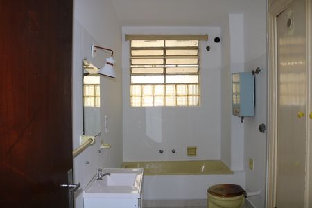Apartamento para alugar com 168m², 3 quartos e sem vagaBanheiro 1
