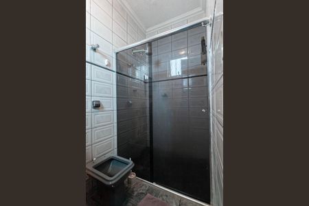 Casa à venda com 360m², 3 quartos e 3 vagas Casa à venda com 360m², 3 quartos e 3 vagasBanheiro da suíte