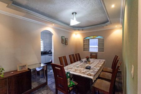 Casa à venda com 360m², 3 quartos e 3 vagas Casa à venda com 360m², 3 quartos e 3 vagasCopa