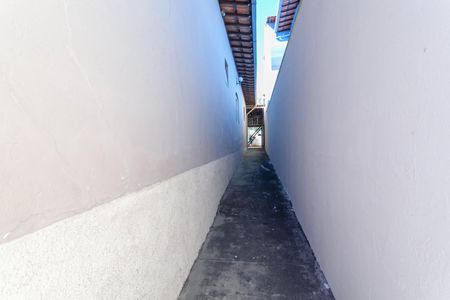 Casa à venda com 360m², 3 quartos e 3 vagas Casa à venda com 360m², 3 quartos e 3 vagasCorredor