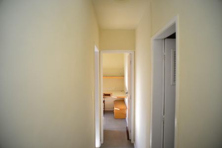 Corredor de apartamento para alugar com 2 quartos, 50m² em Itanhangá, Rio de Janeiro