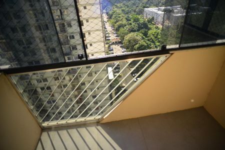 Varanda de apartamento para alugar com 2 quartos, 50m² em Itanhangá, Rio de Janeiro