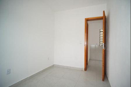 Quarto de apartamento para alugar com 1 quarto, 50m² em Sarandi, Porto Alegre