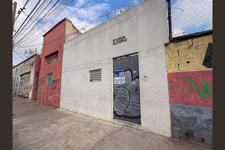 Studio para alugar com 15m², 1 quarto e sem vaga Studio para alugar com 15m², 1 quarto e sem vagaFachada
