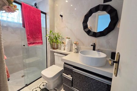 Apartamento para alugar com 172m², 2 quartos e 2 vagas Apartamento para alugar com 172m², 2 quartos e 2 vagasBanheiro da Suíte 1