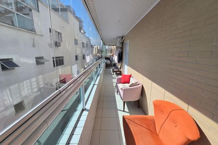 Apartamento para alugar com 172m², 2 quartos e 2 vagas Apartamento para alugar com 172m², 2 quartos e 2 vagasVaranda