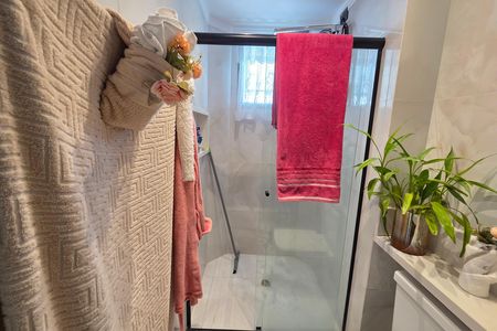 Apartamento para alugar com 172m², 2 quartos e 2 vagas Apartamento para alugar com 172m², 2 quartos e 2 vagasBanheiro da Suíte 1