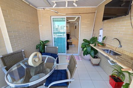 Apartamento para alugar com 172m², 2 quartos e 2 vagas Apartamento para alugar com 172m², 2 quartos e 2 vagasVaranda