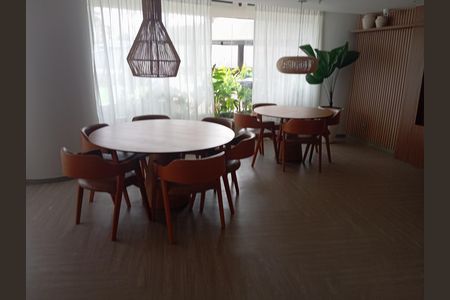 Apartamento para alugar com 50m², 1 quarto e 1 vaga Apartamento para alugar com 50m², 1 quarto e 1 vagaÁrea comum - Salão de festas