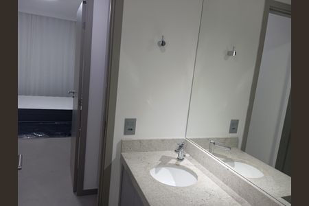 Banheiro - torneira de apartamento para alugar com 1 quarto, 50m² em Barra da Tijuca, Rio de Janeiro