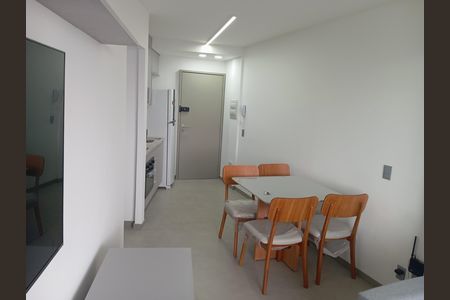 Sala de apartamento para alugar com 1 quarto, 50m² em Barra da Tijuca, Rio de Janeiro