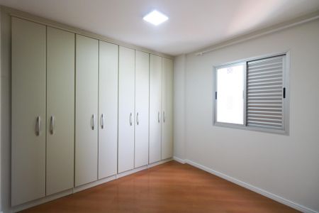 Apartamento à venda com 65m², 2 quartos e 1 vagaQuarto 2