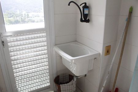 Apartamento à venda com 70m², 2 quartos e 1 vagaÁrea de Serviço