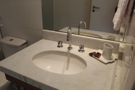 Apartamento à venda com 70m², 2 quartos e 1 vagaBanheiro da Suíte