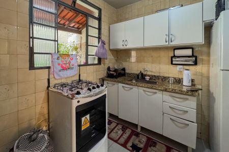 Casa à venda com 110m², 2 quartos e sem vaga