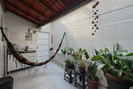 Casa à venda com 110m², 2 quartos e sem vaga