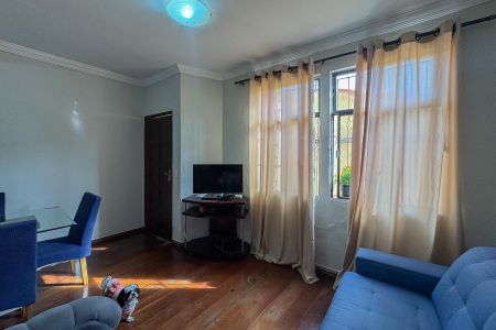 Casa à venda com 2 quartos, 110m² em Santa Efigênia, Belo Horizonte