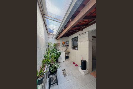 Casa à venda com 110m², 2 quartos e sem vaga