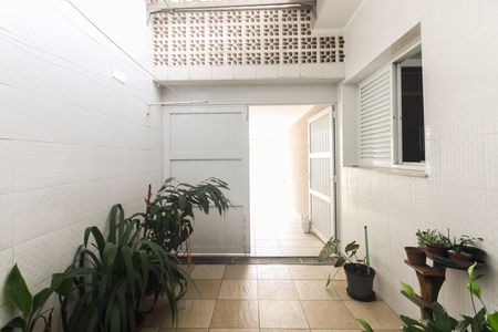 Casa à venda com 130m², 3 quartos e 3 vagas Casa à venda com 130m², 3 quartos e 3 vagasQuintal e Churrasqueira