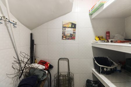 Casa à venda com 130m², 3 quartos e 3 vagas Casa à venda com 130m², 3 quartos e 3 vagasÁrea de Serviço - Despensa