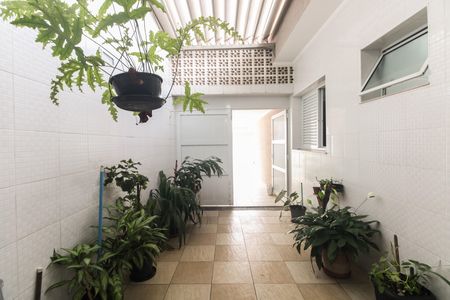 Casa à venda com 130m², 3 quartos e 3 vagas Casa à venda com 130m², 3 quartos e 3 vagasQuintal e Churrasqueira