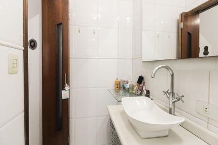 Casa à venda com 130m², 3 quartos e 3 vagas Casa à venda com 130m², 3 quartos e 3 vagasBanheiro Suíte 2