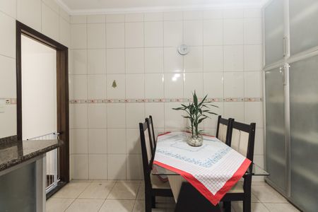 Casa à venda com 130m², 3 quartos e 3 vagas Casa à venda com 130m², 3 quartos e 3 vagasCozinha