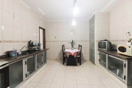 Casa à venda com 130m², 3 quartos e 3 vagas Casa à venda com 130m², 3 quartos e 3 vagasCozinha