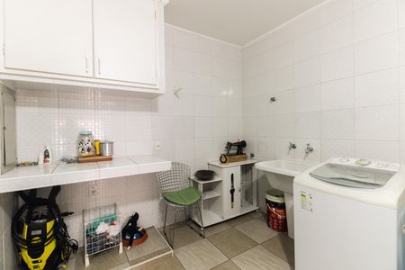 Casa à venda com 130m², 3 quartos e 3 vagas Casa à venda com 130m², 3 quartos e 3 vagasÁrea de Serviço
